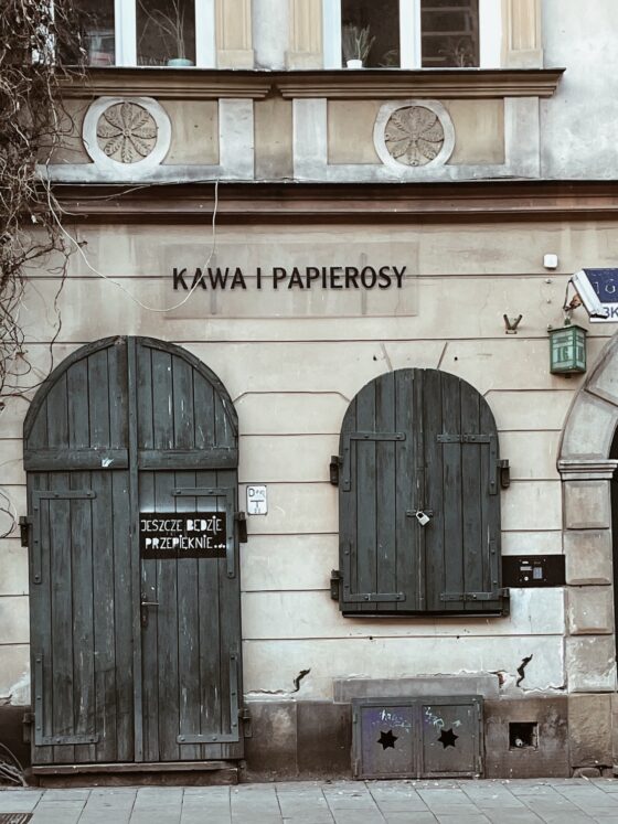 Szyldy i witryny w Krakowie