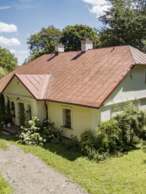 Przedwojenne dworki i wille